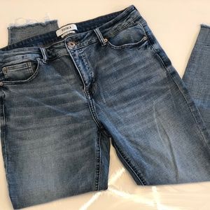 Pistola Makayla Scissor Cut Hem Skinny Jeans